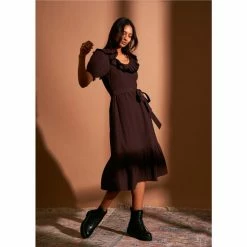 Outlet 🔔 Chelsea & Violet Ruffle Scoop Neck Short Puff Sleeve Check Print Midi 👗 Dress Merlot Multi 🧨 -Chelsea & Violet Sales unnamed file 1059