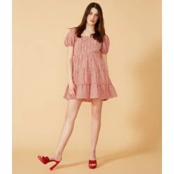 Promo 🎁 Chelsea & Violet Square Neck Short Puff Sleeve Gingham Tie Back Detail Ruffled Tiered Mini 👗 Dress Deep Scarlet ⭐ -Chelsea & Violet Sales unnamed file 1097