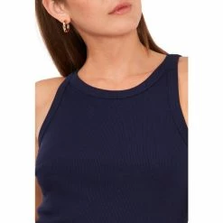 Brand new 😉 Chelsea & Violet Cropped Racer Crew Neck Sleeveless Knit Tee Flame Scarlet 🌟 -Chelsea & Violet Sales unnamed file 548